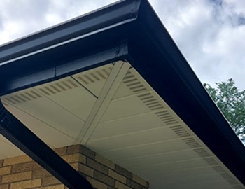 From Ice Dams to Downpours: How to Choose Gutters That Will Last in Minnesota